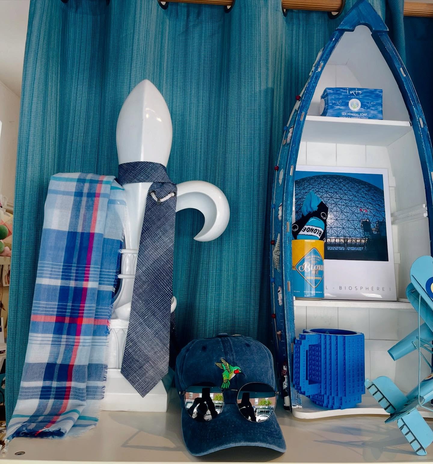 Bon mardi 🩵 Id&eacute;es cadeaux pour les PAPAS 🩵⭐️🩵 #fetedesperes #boutiquecadeau #achatlocal