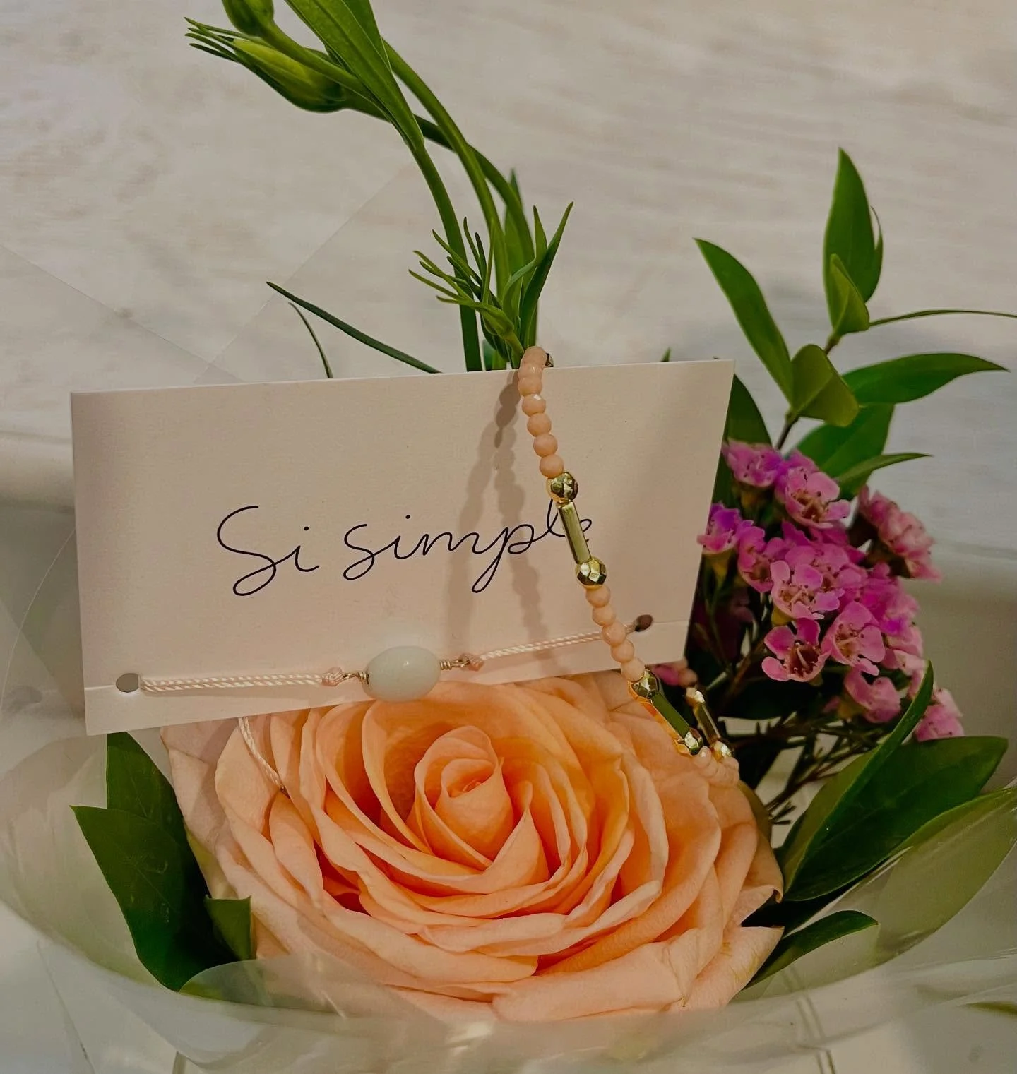 Bijoux Si Simple et Cr&eacute;ation P 🍂🧡🍂 @sisimple  #bijouxquebecois #localproducts #montrealjewlery #boutiquemontreal #boutiquecadeau #bracelet #bijoux @fleuristeabaca