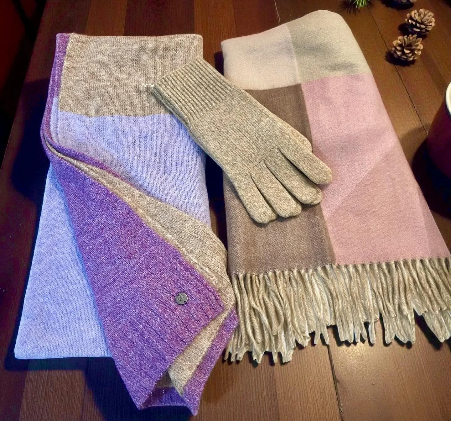 FRAAS 💜💜💜 @fraas.europe  #foulards #scarves #boutiquecadeau #giftideas #id&eacute;ecadeau