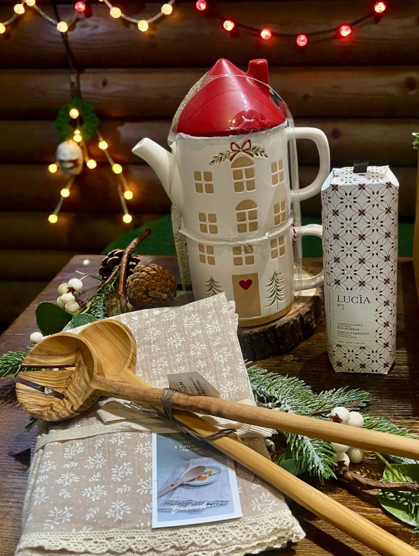 Bon mercredi 🎄❤️🎄 @harmaninc  #ideecadeaunoel #boutiquecadeau #noel2025 #achatlocal