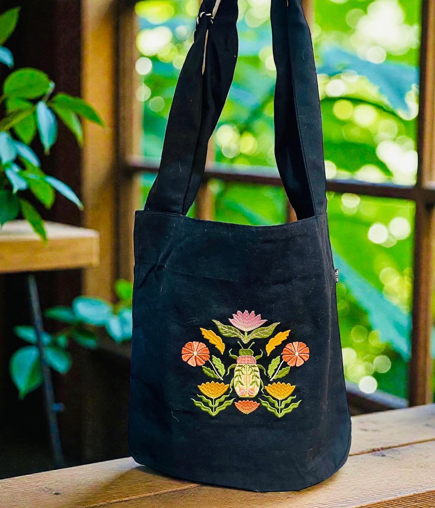 Fred, notre ch&egrave;re marmotte qu&eacute;b&eacute;coise n&rsquo;a pas vu son ombre, ce que indique un printemps h&acirc;tif ! 🍃🍃🍃