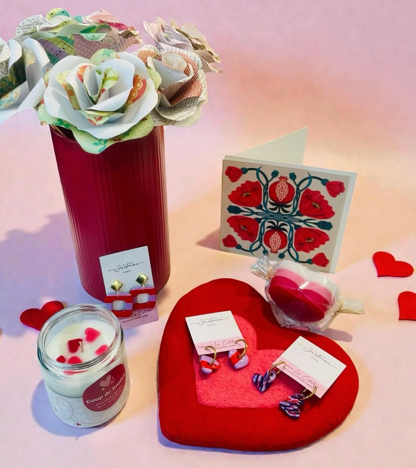 Bon samedi 🩷🌹💜🩷🌹💜 @danica_studio @serotonine_design_bijoux  @savonnerie_histoire_de_bulles  #stvalentin #valentinday #giftshop #boutiquecadeau @incognitodistribution