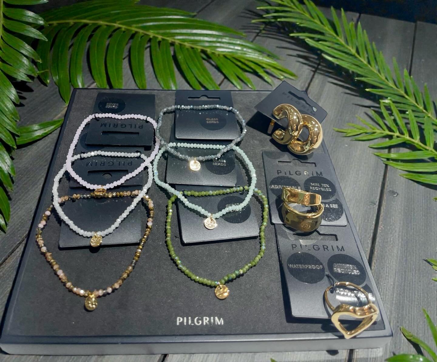 Bon dimanche Pilgrim 💚🩵🩷 @pilgrim.canada  #bracelets #bjoux#boutiquecadeau #giftshopmtl