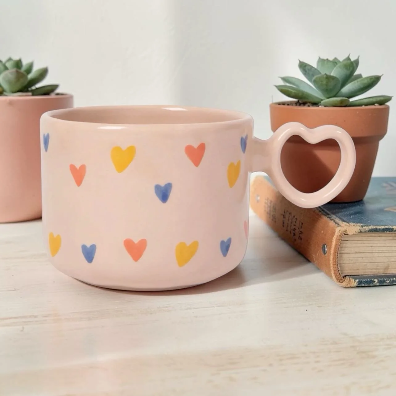 Bon matin 🩵🩷💜 @danica_studio #tasses #cutecups #mugs #boutiquemontreal