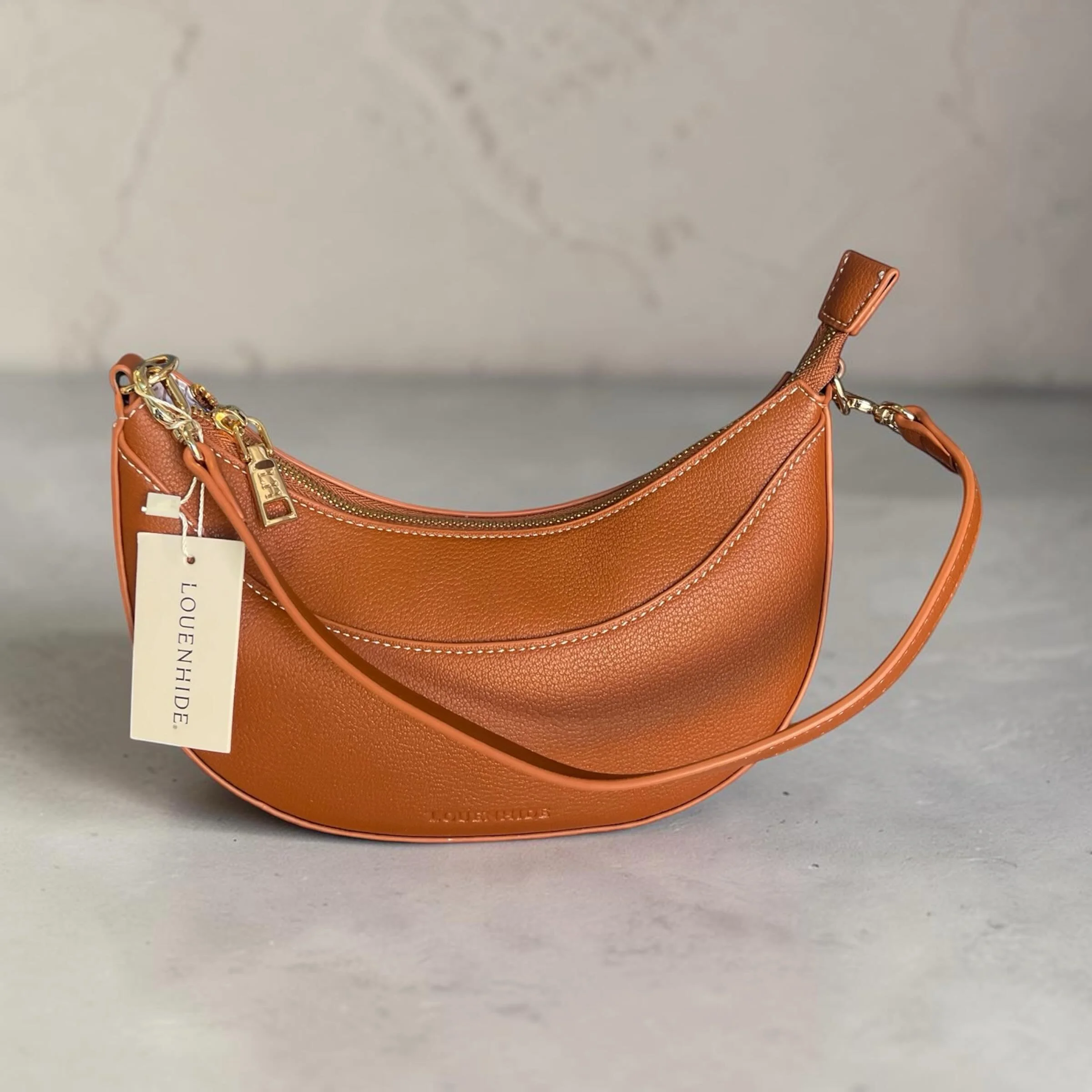 Louenhide 🩵 #sacsamainvegane #veganbags #giftshop #boutiquecadeau #montrealshop