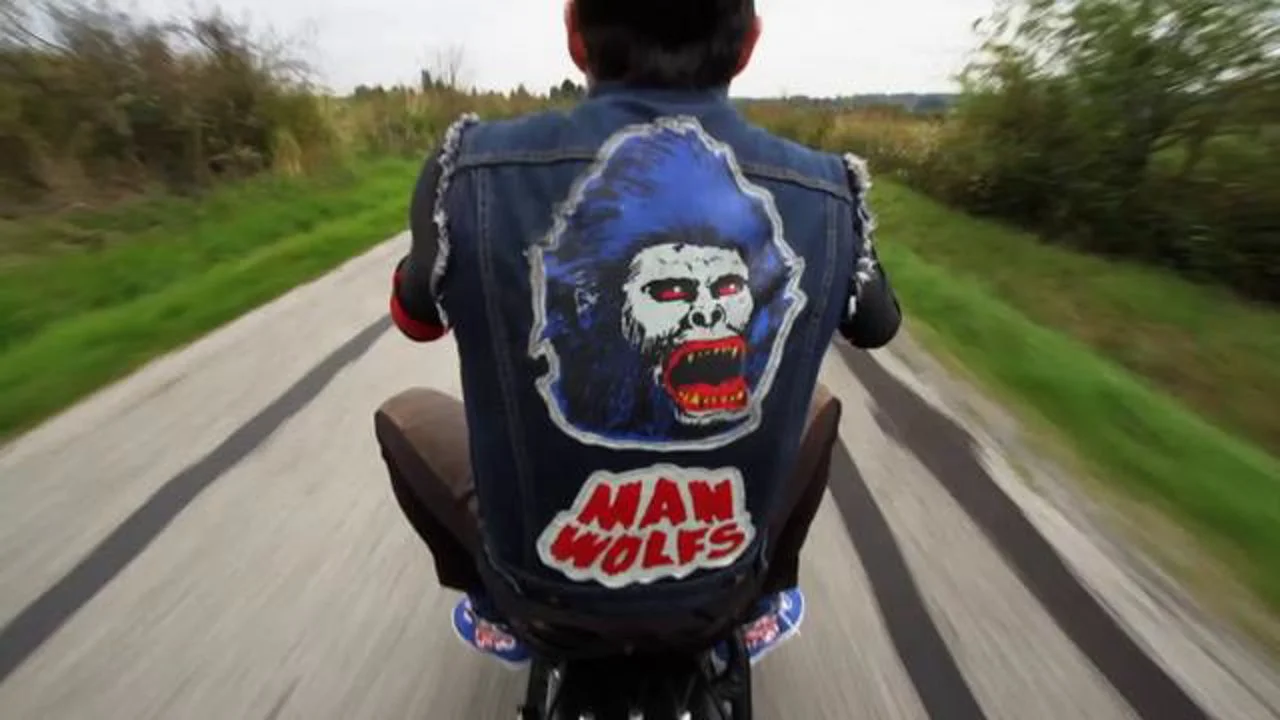 leader on trike.jpg