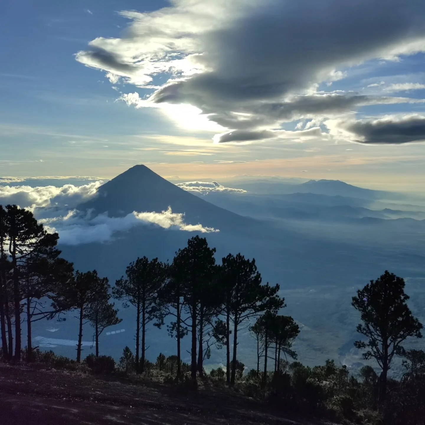 Next stop, Antigua. Not the island. The small historic city. Crammed with courtyards, rooftops, alley ways and hidden corners. Oozing Spanish colonial style. Beautiful masonry. vibrant colours, cobbled streets. Little squares and shady foliage. Urban