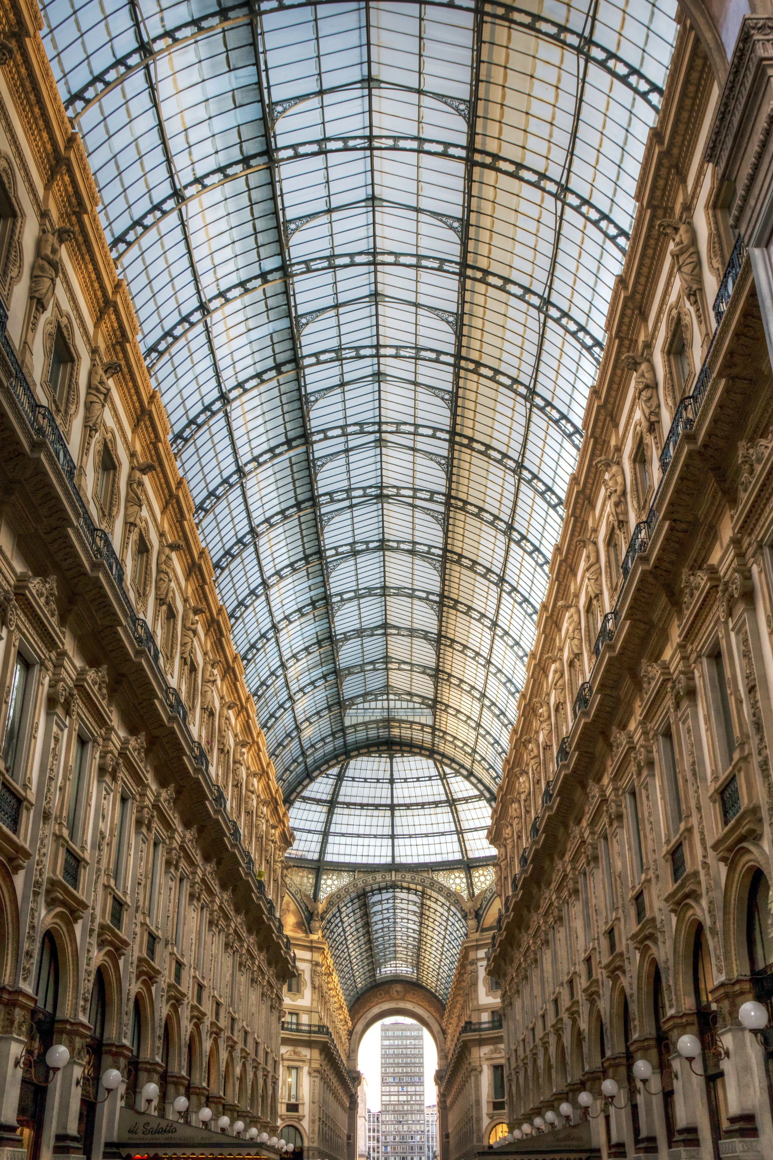 This was the shopping center, believe it or not, right next to the Cathedral. Duomo shopping center.
