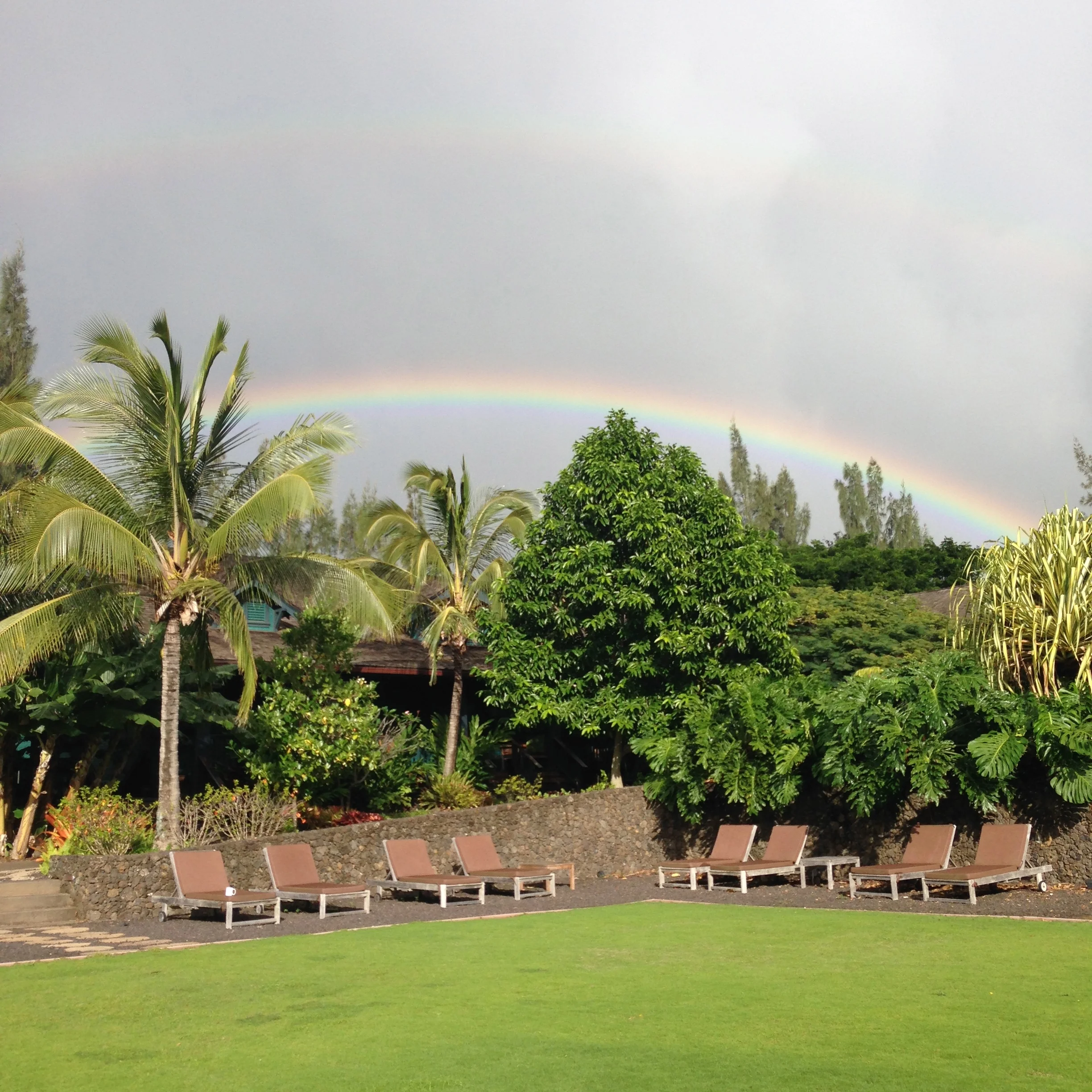 ACRO fun with Aaron Lind & Christine Moonbeam in MAUI!