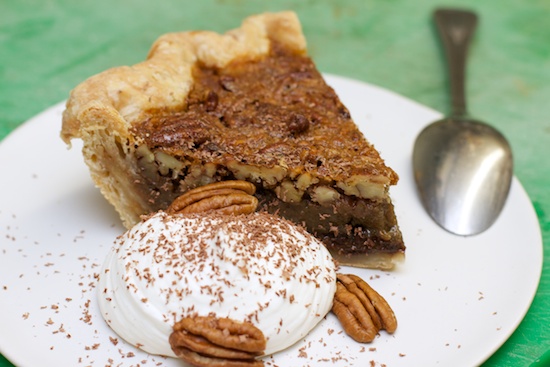 Walrs_and_Carpenter_CT_Bridgeport_Pies1.jpg