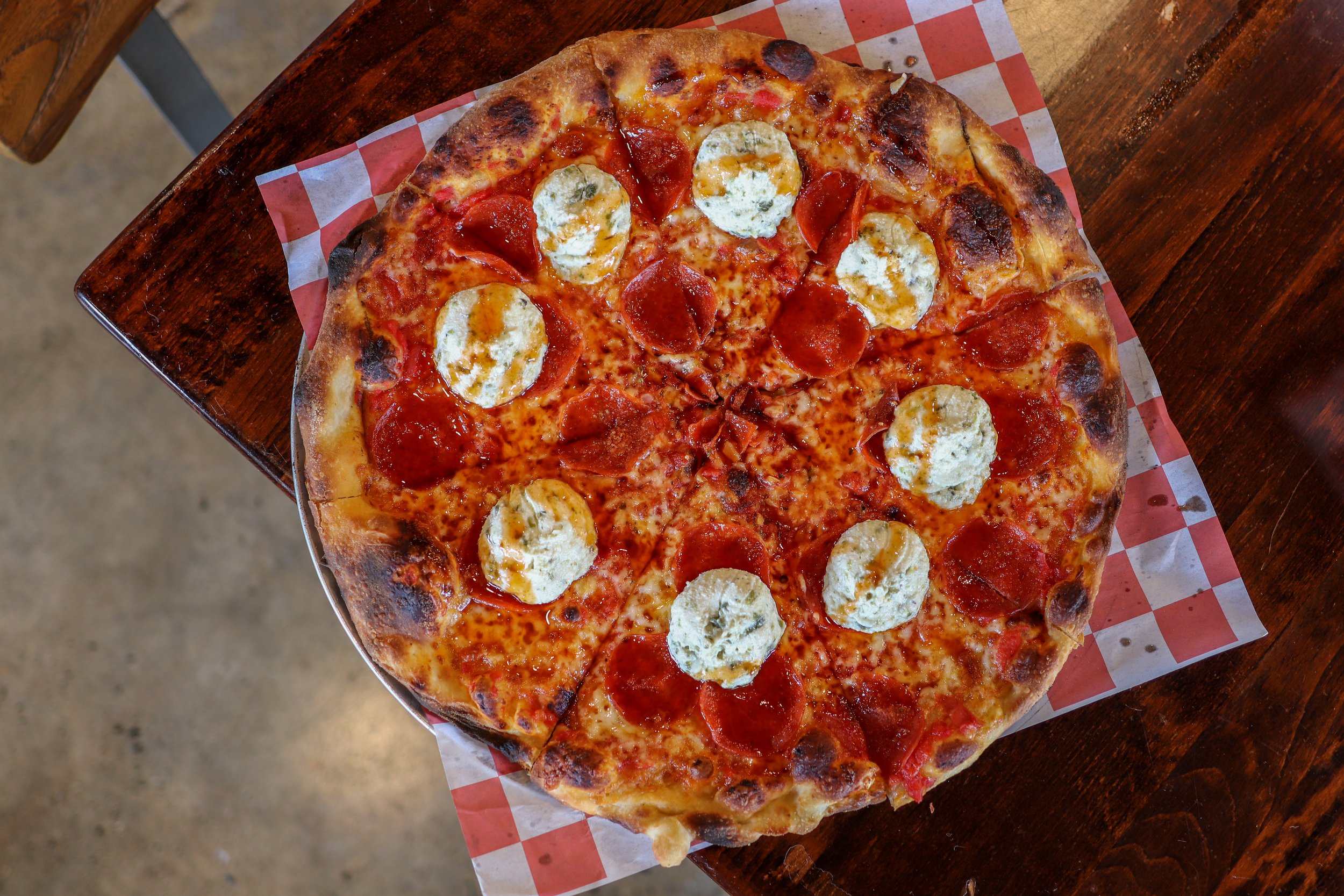 The Parlor: Why We Love This "Neo New Haven" Style Pizza in Stratford