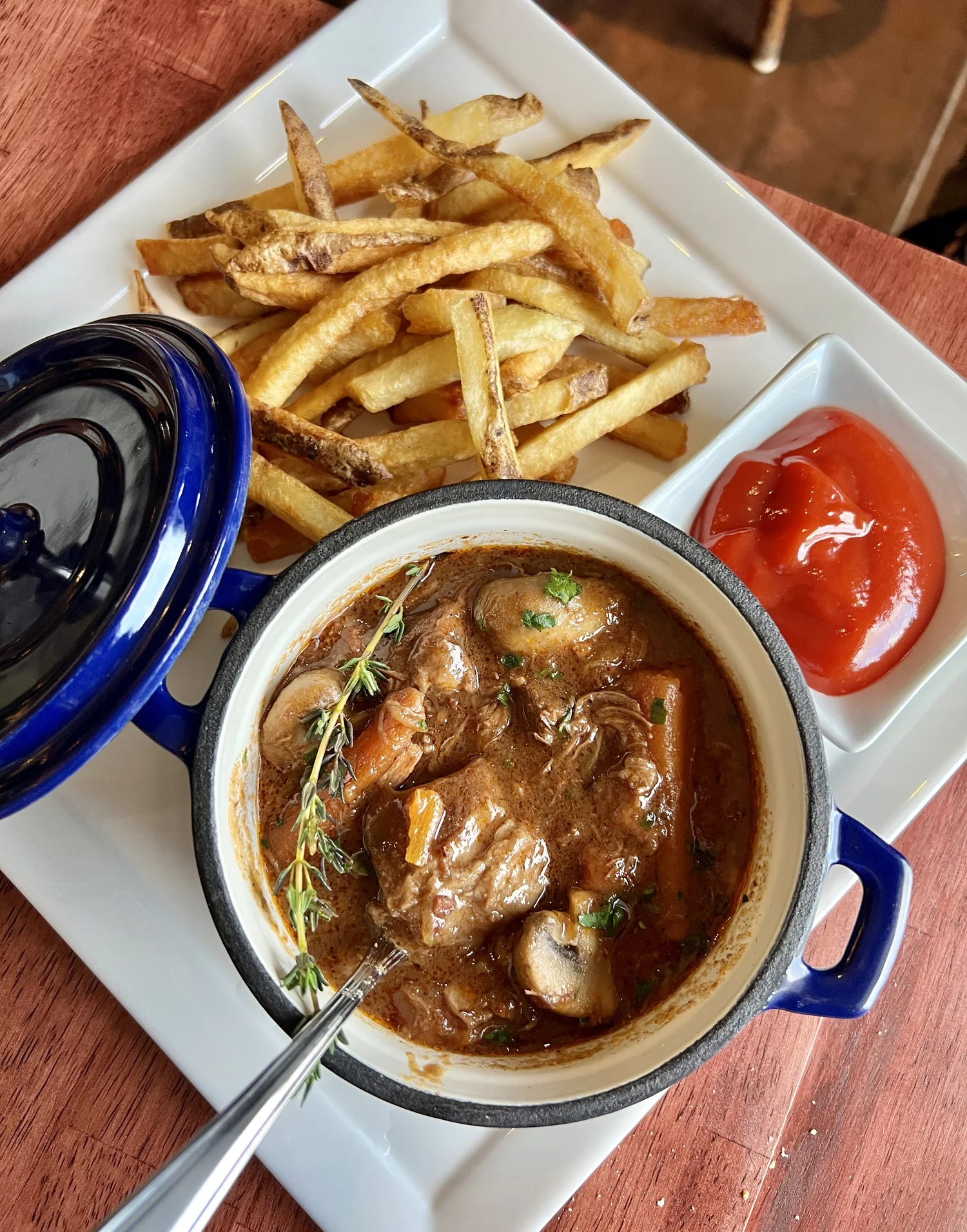 Brasserie St. Germain Opens In Ridgefield From Sucre Sale Team — CT Bites