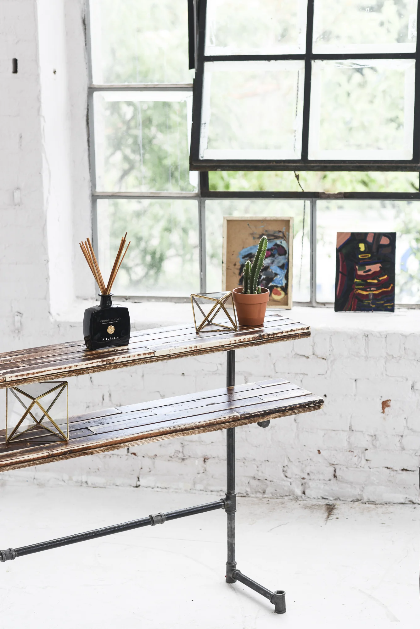 CREATIVE-X-SOUL-EAST-IRON-COLLECTIONS--CONSOLE-TALBE--2096-2.jpg