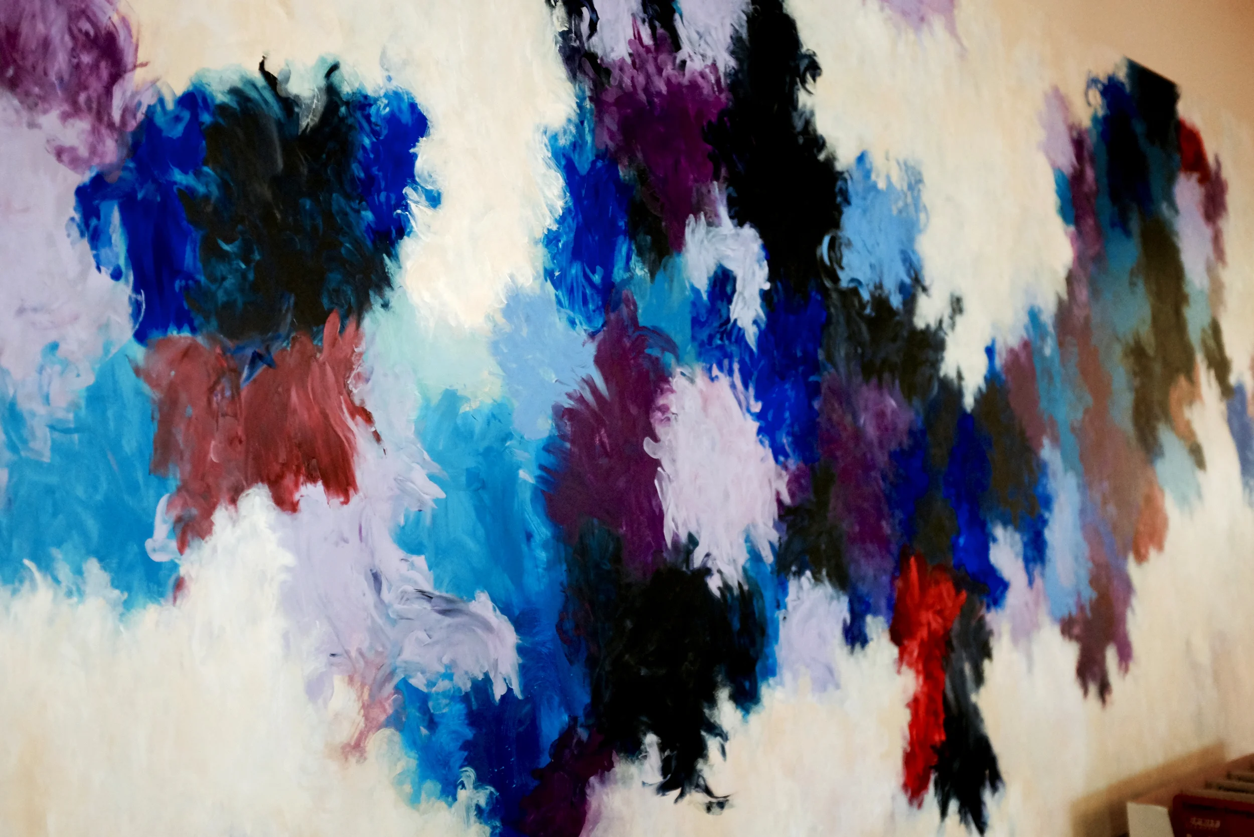NATURALS For more than fifteen years Saunders has been focused on the Natural. Pictures reflecting the world, based on immediate captures of teleology and the relational elements of spaces and scale through field and ground. The work presents a shifting luminosity and movement that unfolds within the presentation site. These are Texas-sized paintings. _ Pictured: BAZAZ, 2013, 42" x 84", ON PANEL