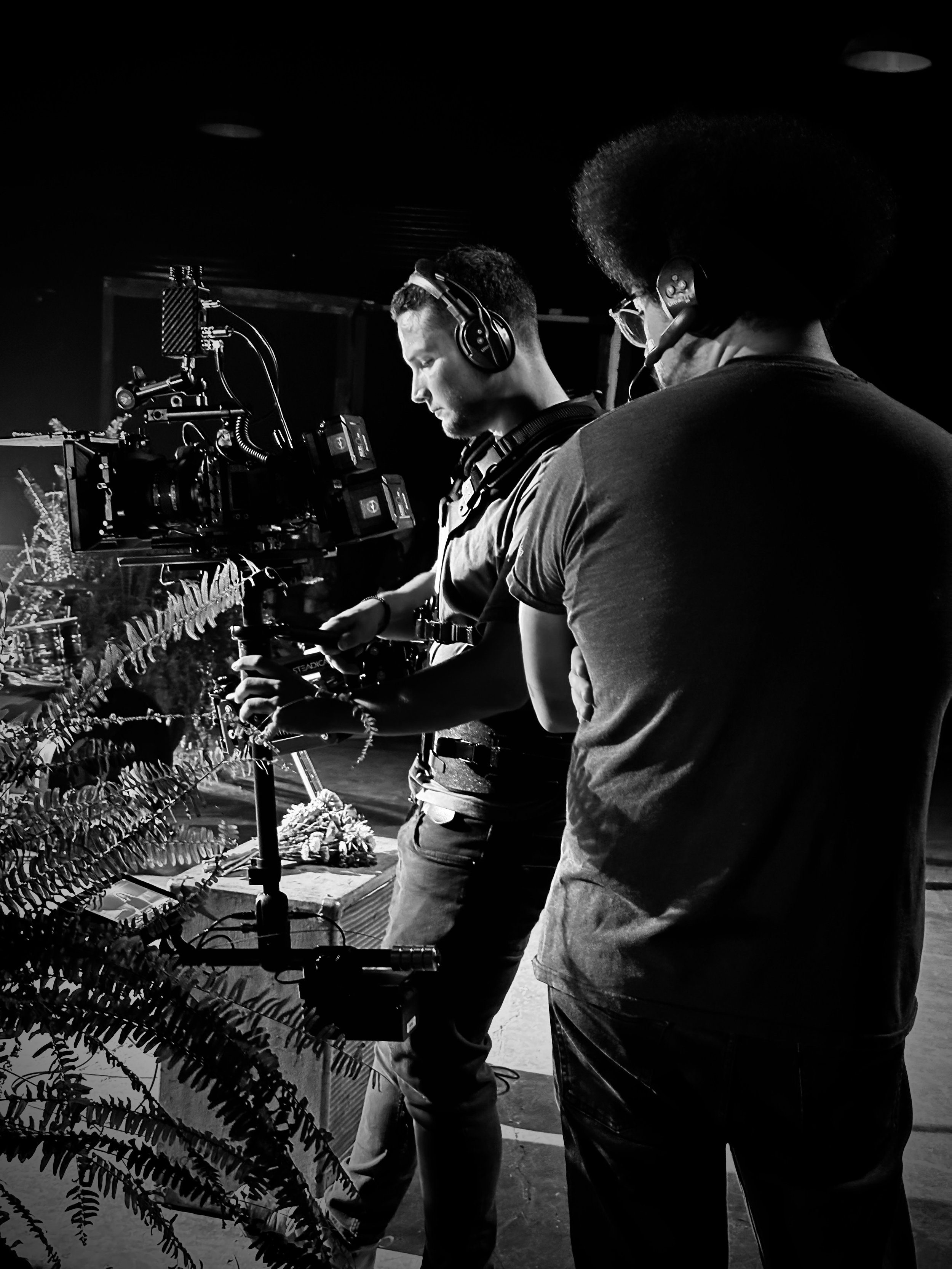  Alex with Stedi-Cam Operator Enrique Camacho on a music video for Grammy Award winning artist Rob Giles 