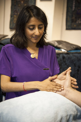 hand reflex 3*.jpg