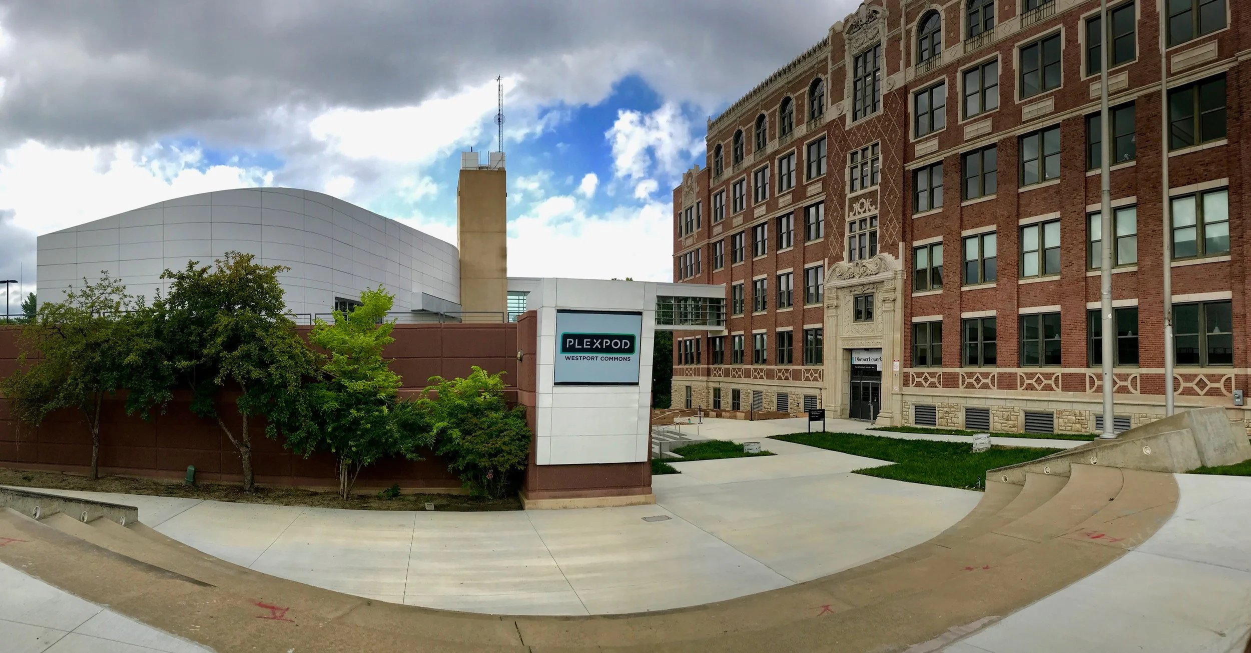 plexpod exterior.jpg