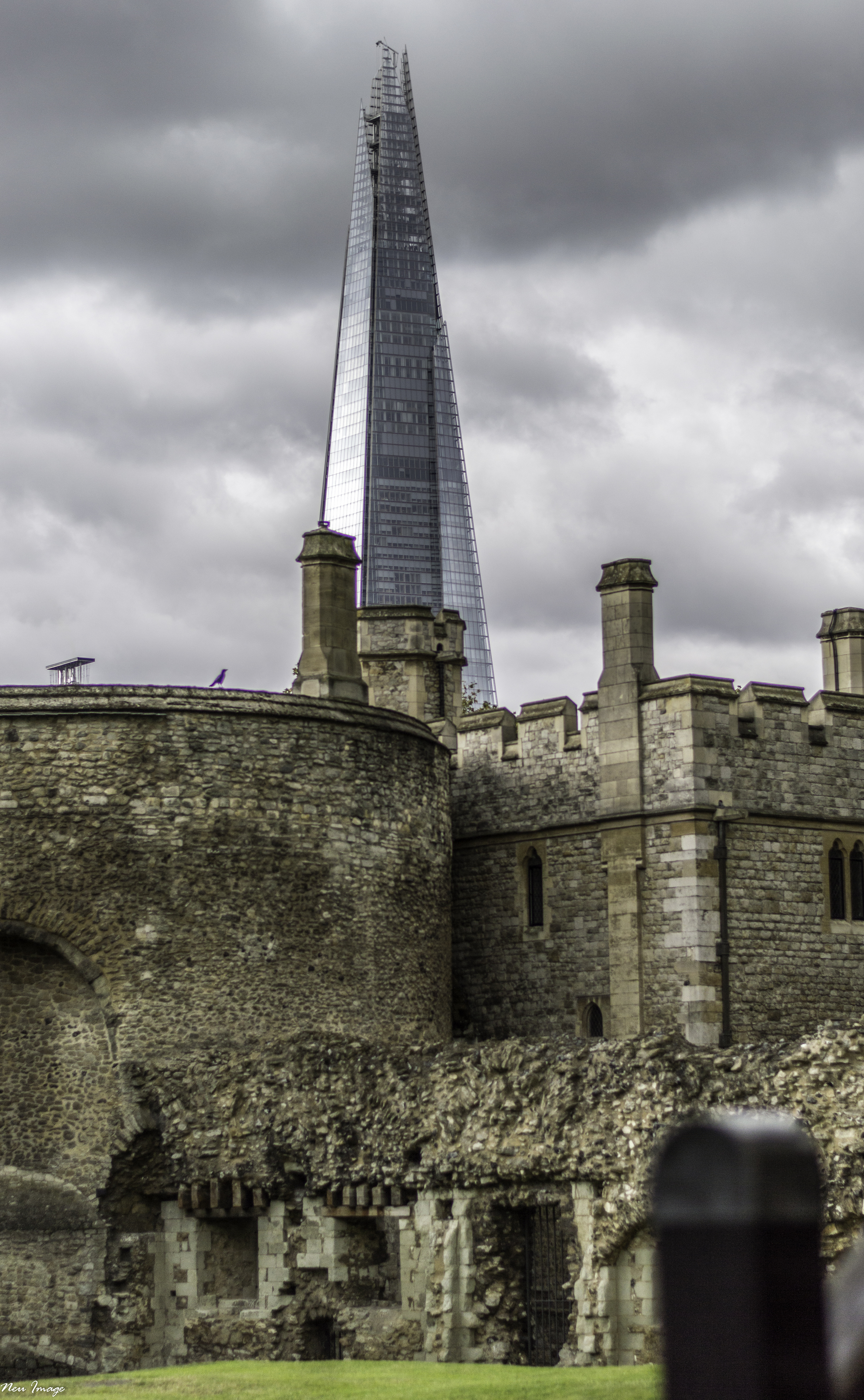Tower of London shard.jpg