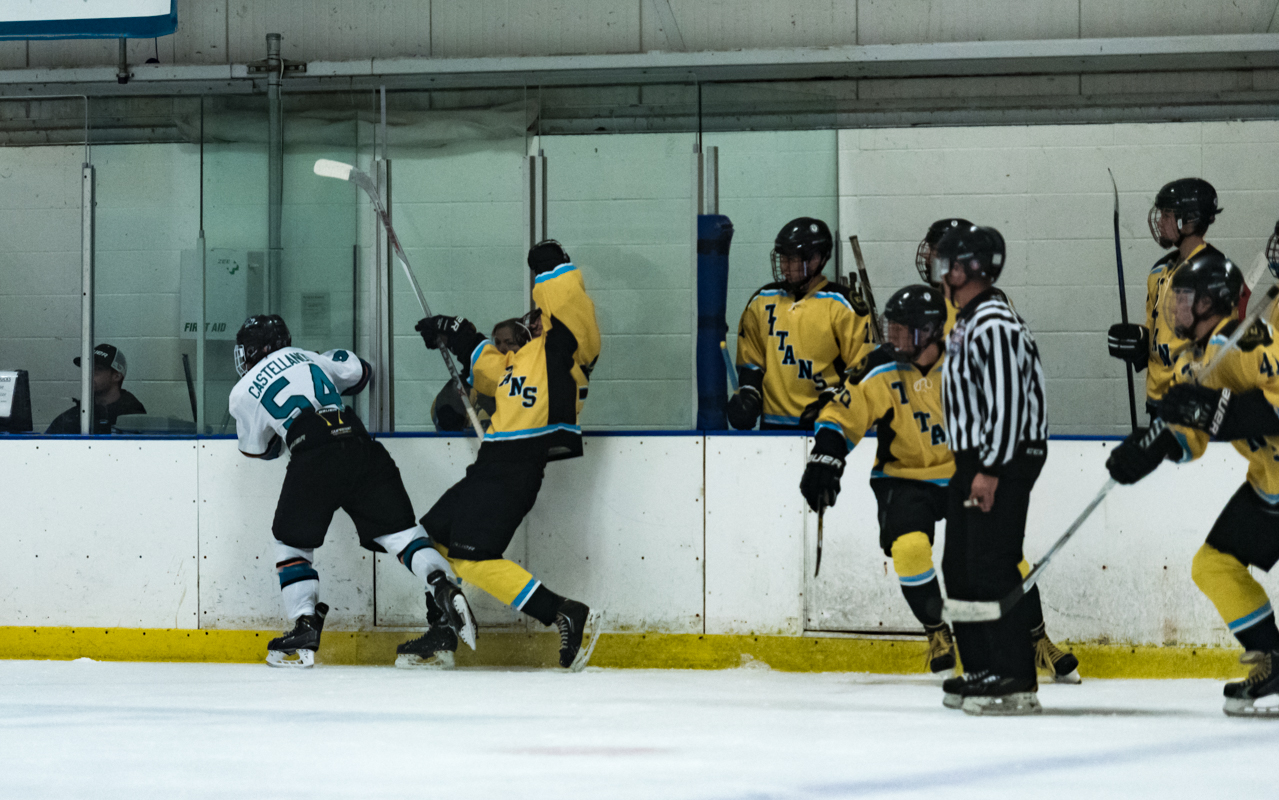 Jr sharks 9-7-15-8.jpg
