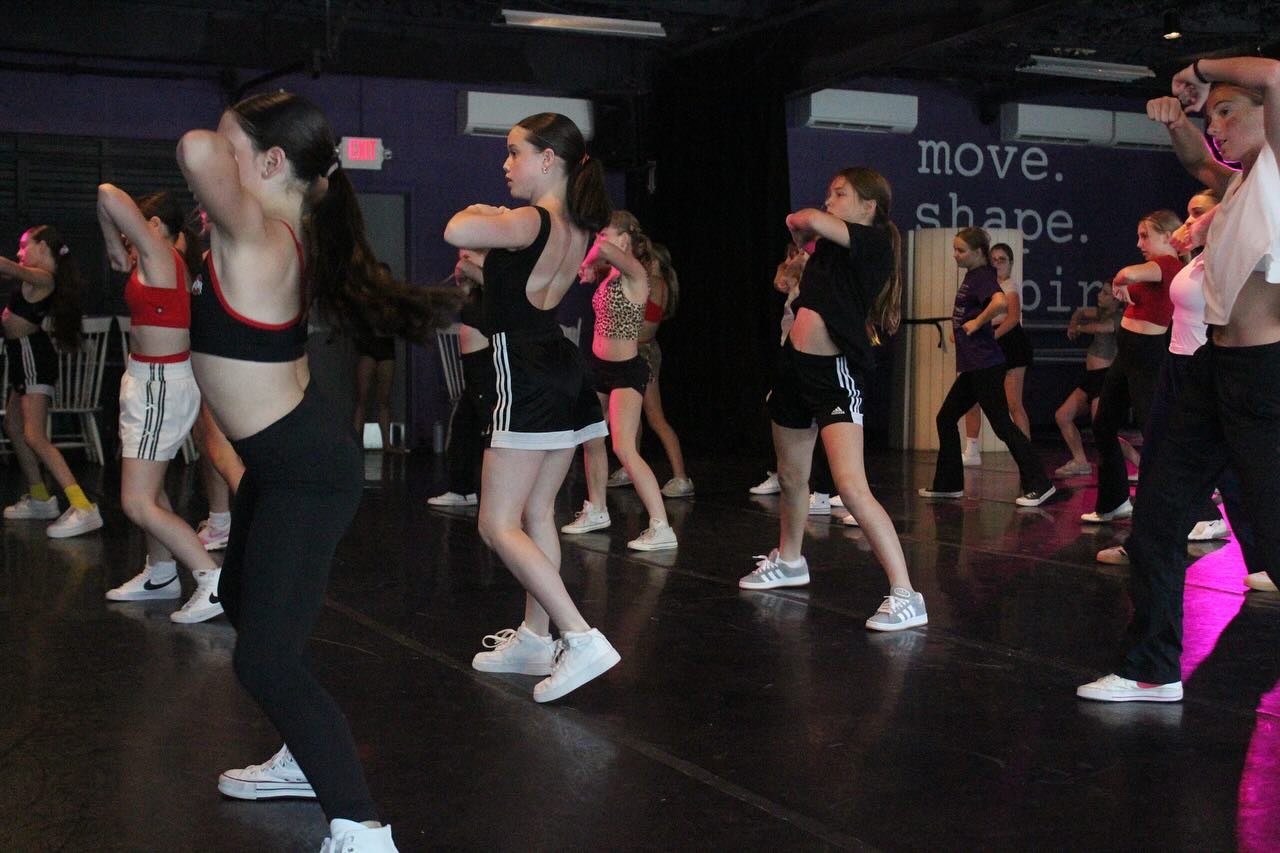 BEYONC&Eacute; Dance Camp starts tomorrow! Some spots are still open - register online or email us to claim yours! 

#summerdancing #dancecedc #dancecamp #moveshapeinspire #dancestudio #danceclass #charleston #mtpleasant #danielisland #clemmentsferry