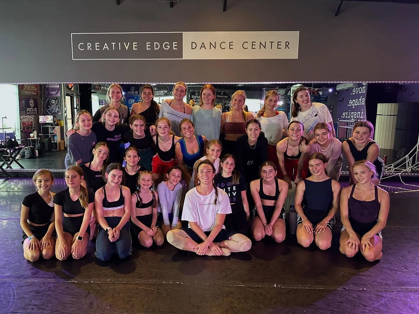 Thank you @briannacampbell02 for the amazing class and choreography! We love having you home shaping the next generation of CEDC dancers! 💜✨

#dancecedc #moveshapeinspire #cedcmasterclassseries #cedcalum #cedcszn11