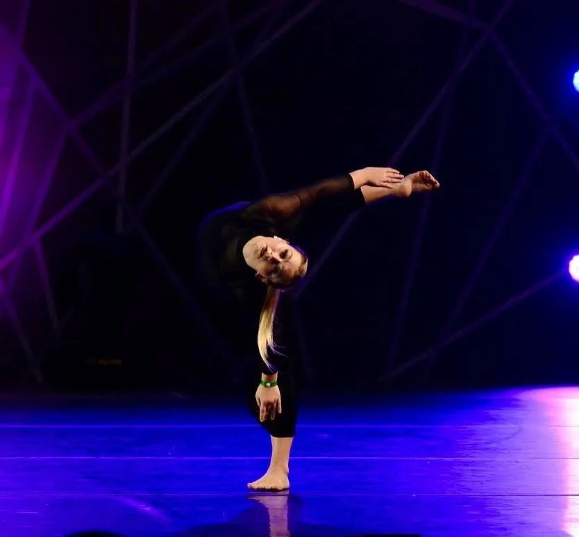 Happy Birthday to our beautiful Miss Rae! We are SO proud to call you an alum AND a staff member! Have the best day! 
#dancecedc