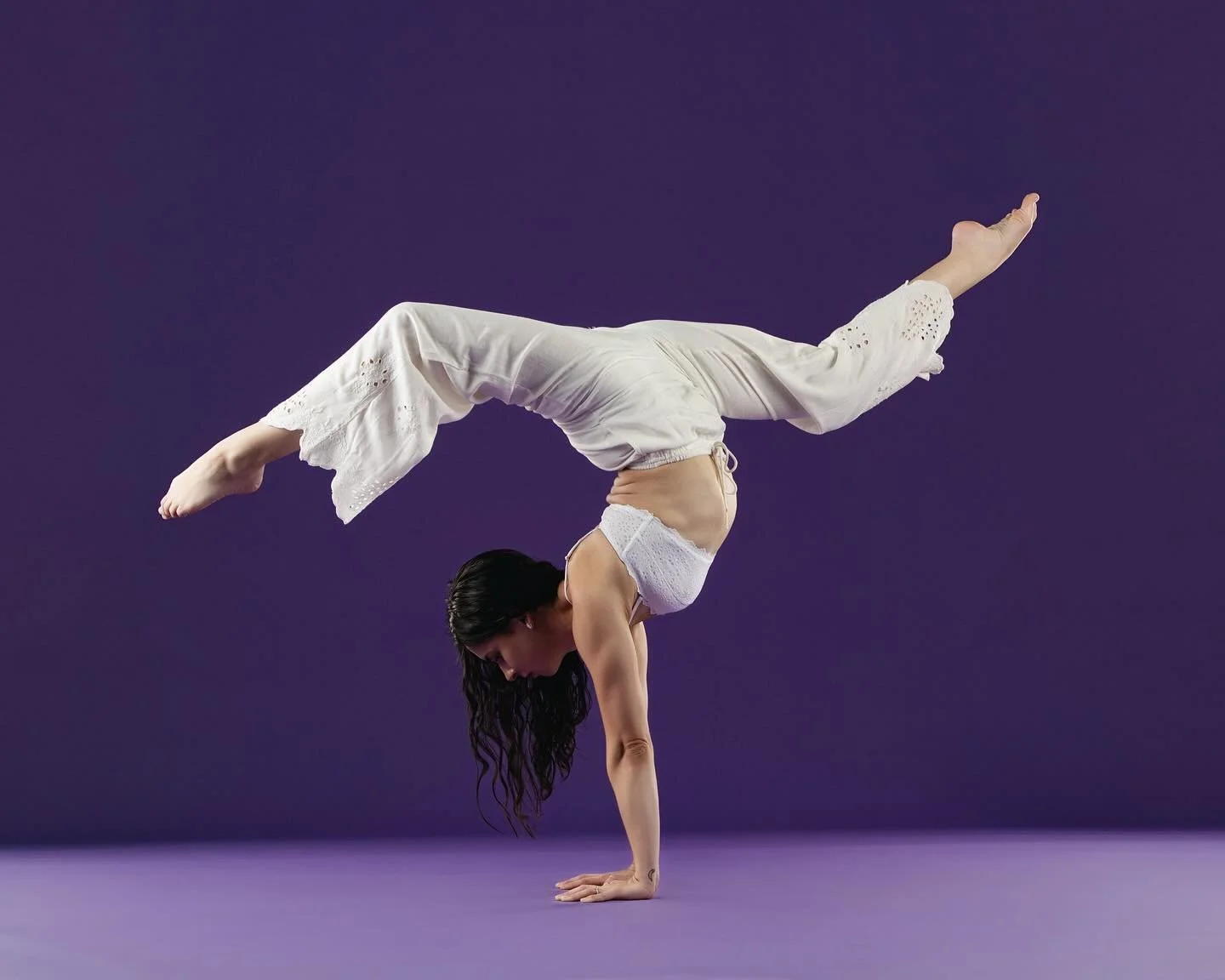 Another pop up coming your way! Don&rsquo;t miss class with Miss Tori THIS Sunday at Point Hope! 

Flexibility 4-5
Aeirial Workshop 5-6

$20/class of $35/both 

Open to all dancers! 

#dancecedc #acro