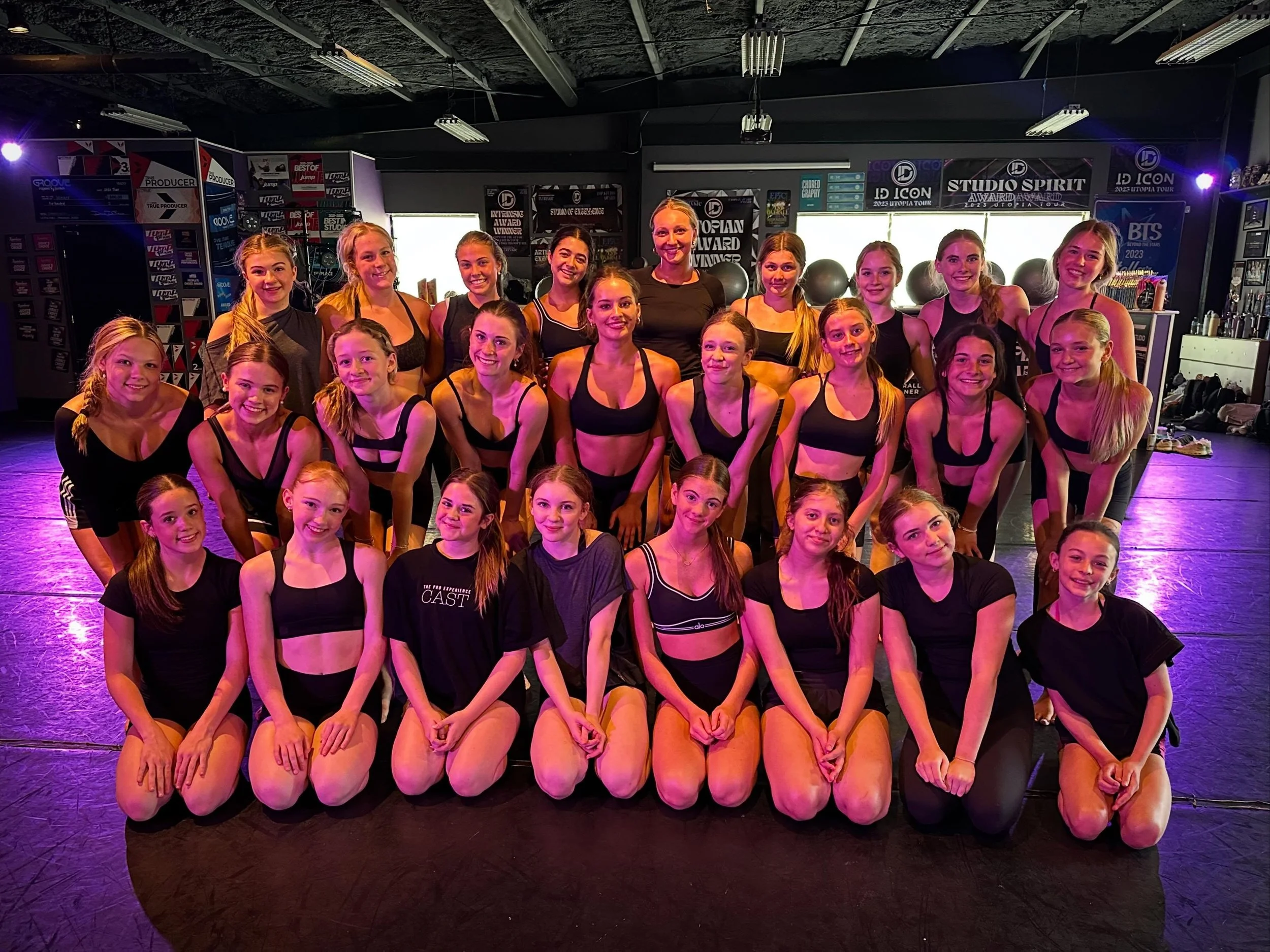 Day 1 of Nationals Prep in the books! Getting back in gear from show week to competition mode 💪💜✨

#dancecedc #moveshapeinspire #letsgoedgeco #cedcszn11