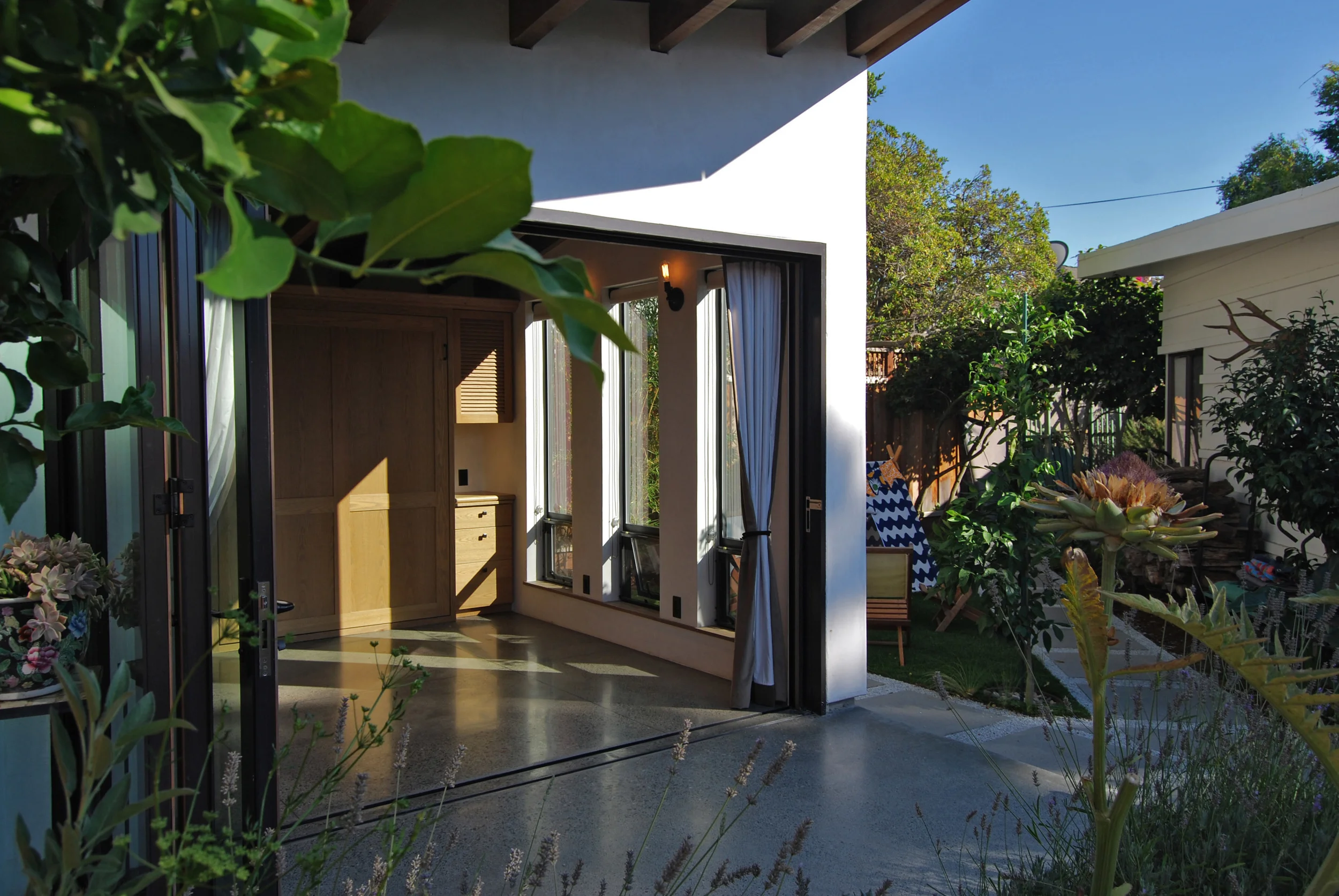 front_exterior5.jpg