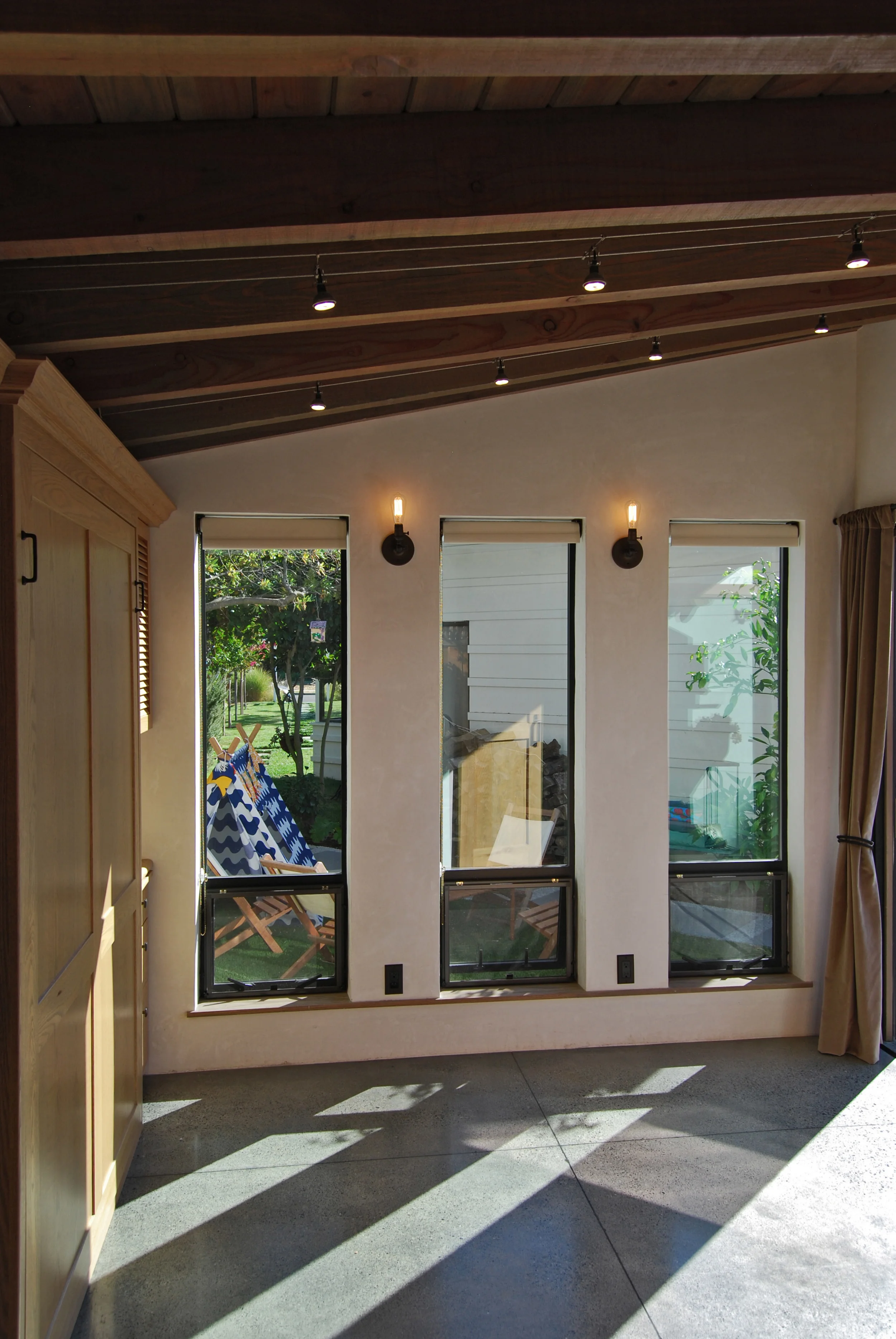 interior3.jpg