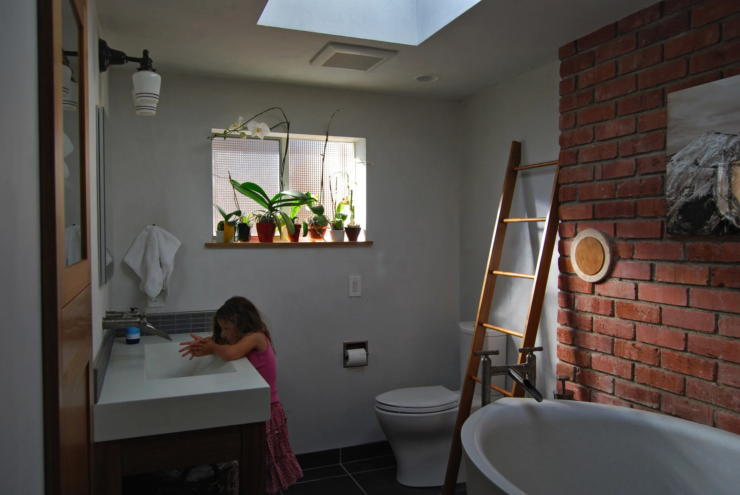 bathroom2.jpg
