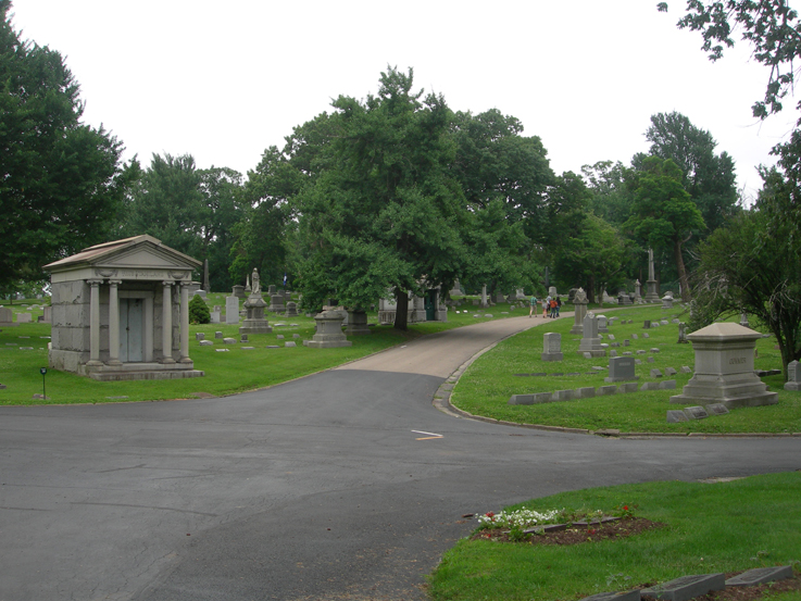 In search of the Wright Brothers / Woodland Cemetary