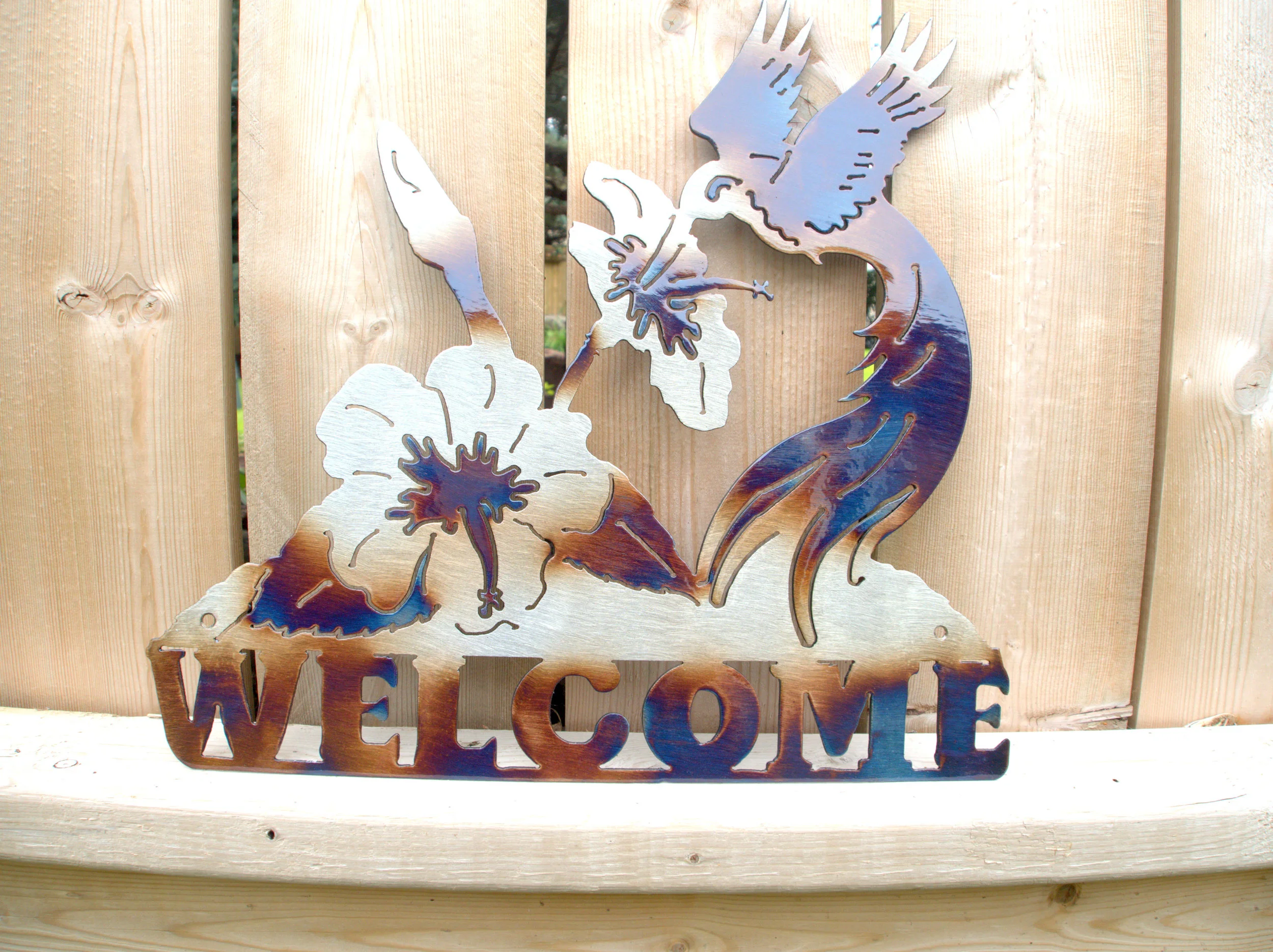 Hummingbird welcome sign