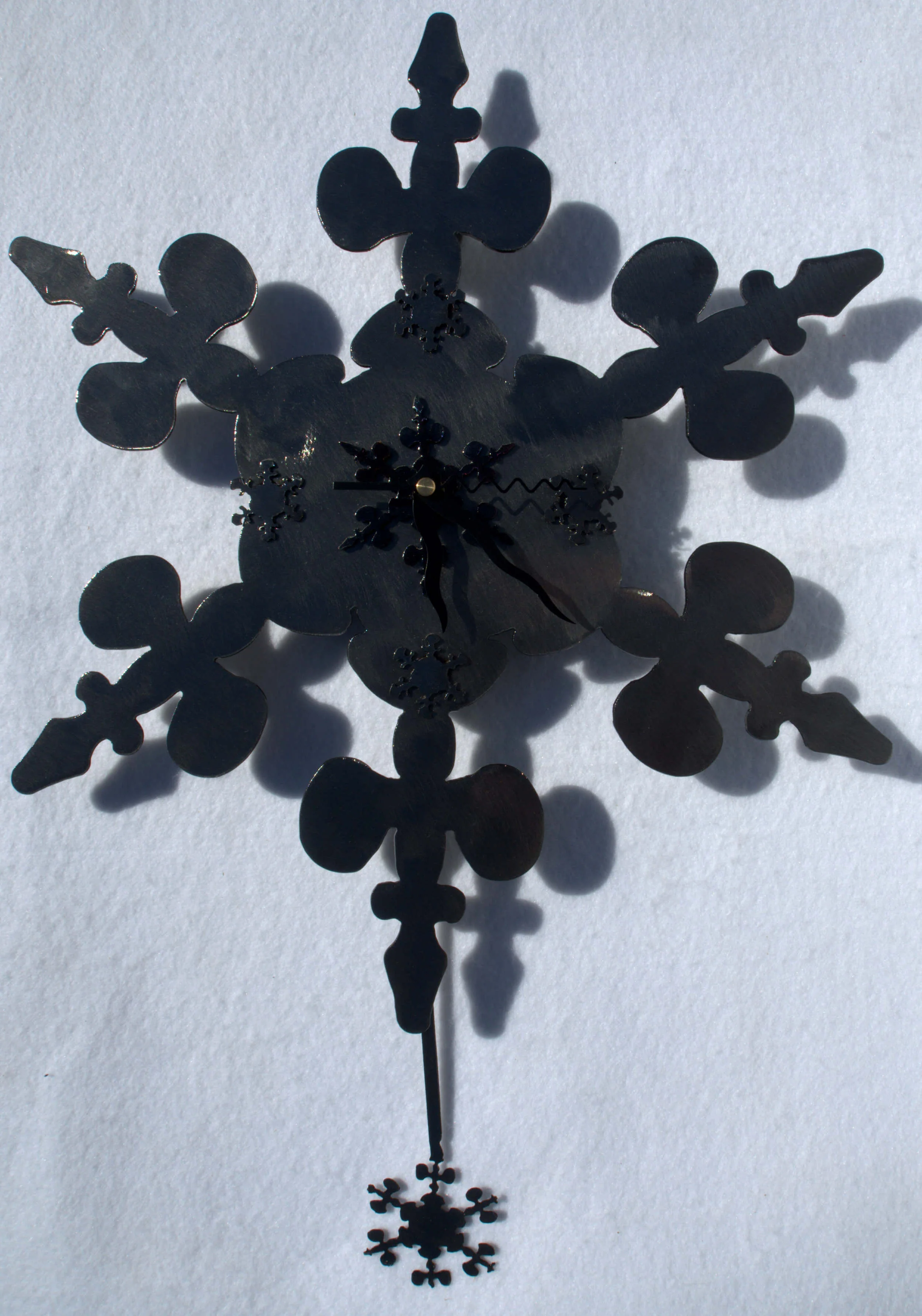 CLOCK SNOWFLAKE WITH PENDULUM.jpg