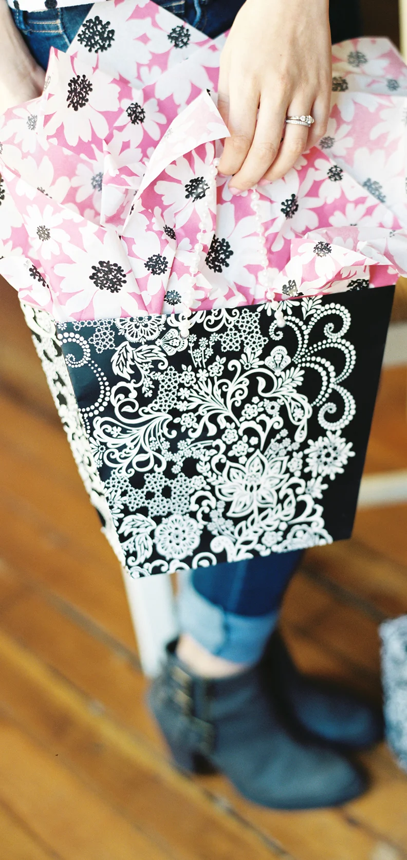 MG-_0001_DD GIFT BAG.jpg