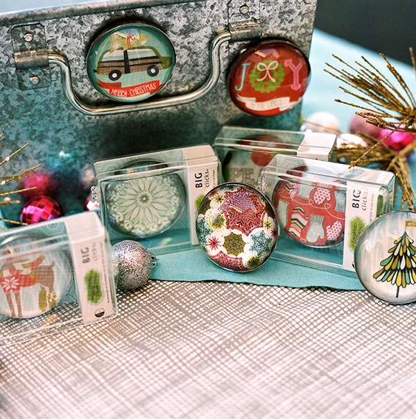 Josephine Kimberling's Holiday Magnets with iPop