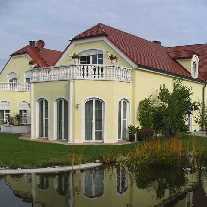 Should I Consult a Lawyer When Buying & Selling Real Estate?