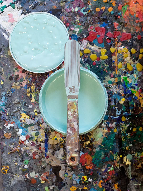 Ink Pot Spatula - Cockatoo Background Colour.jpg