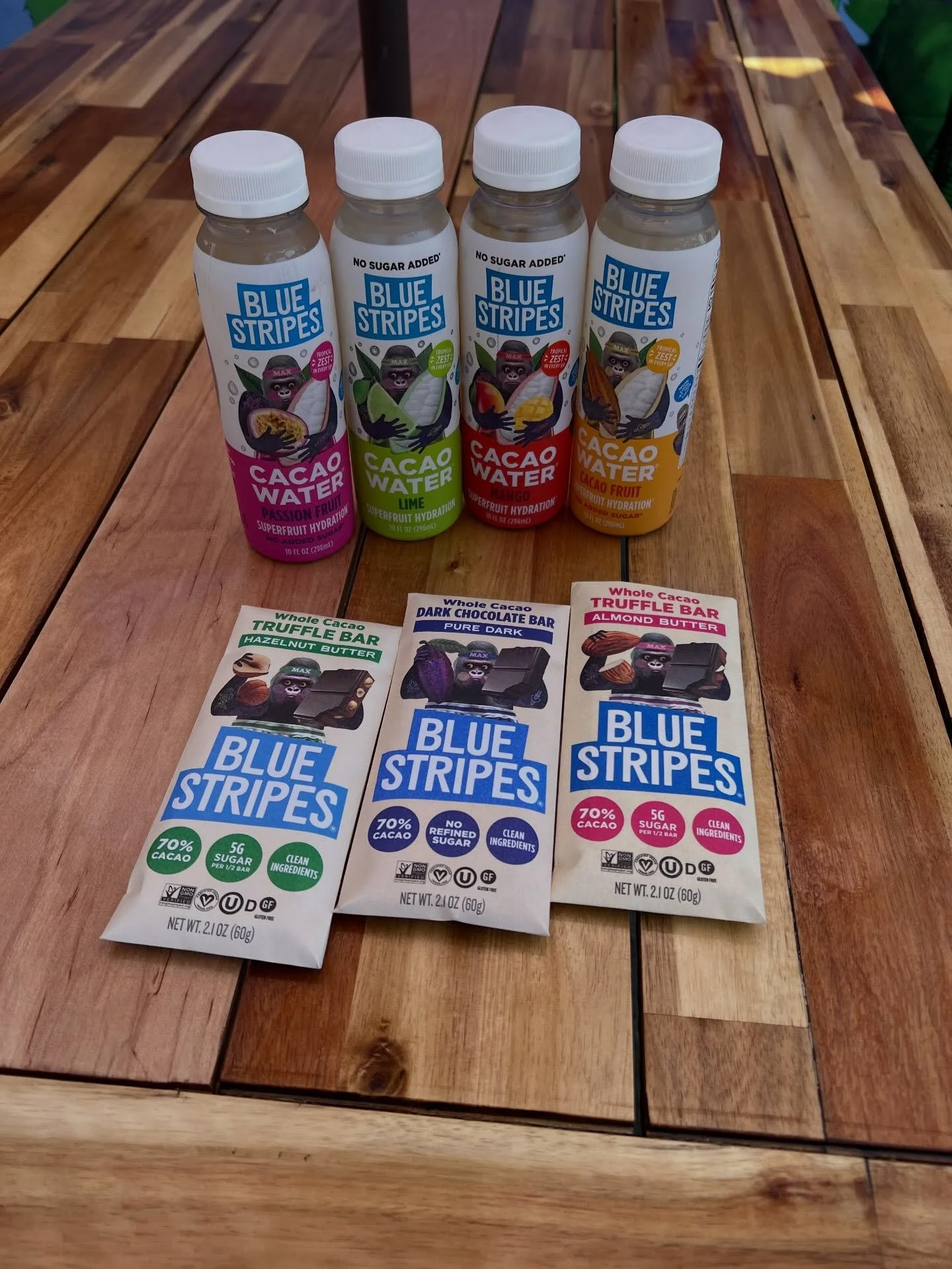 🫘 NEW at Purple Porch: @bluestripescacao ! Cacao Water (Passion Fruit, Lime, Mango, Cacao Fruit). Superfruit hydration, no added sugar. + Whole Cacao Bars (Hazelnut Butter Truffle, Pure Dark Chocolate, Almond Butter Truffle). Low sugar, clean ingred