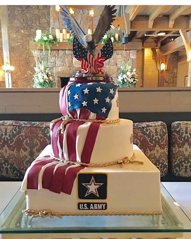 Happy 4th of July everyone! God Bless America! Enjoy your day! (One of my favorite groom&rsquo;s cakes!)