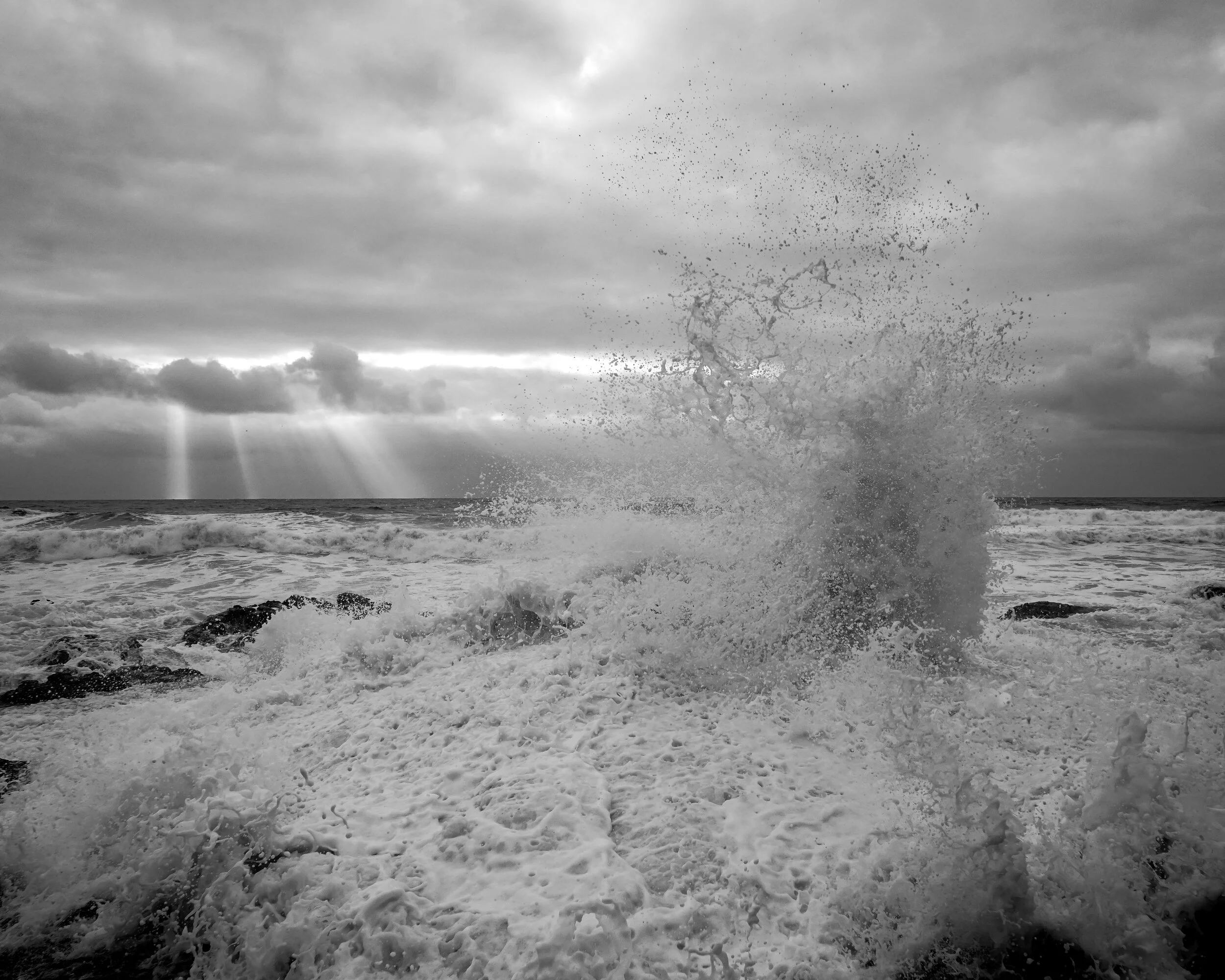 Hightide at Thor's Well.jpg