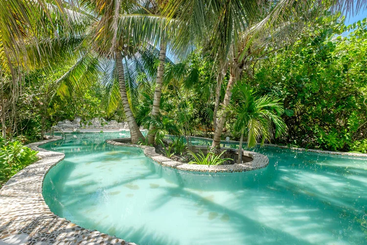 pool 1.jpg