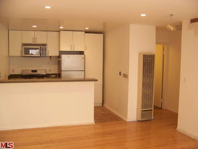 09-362593-5.jpg