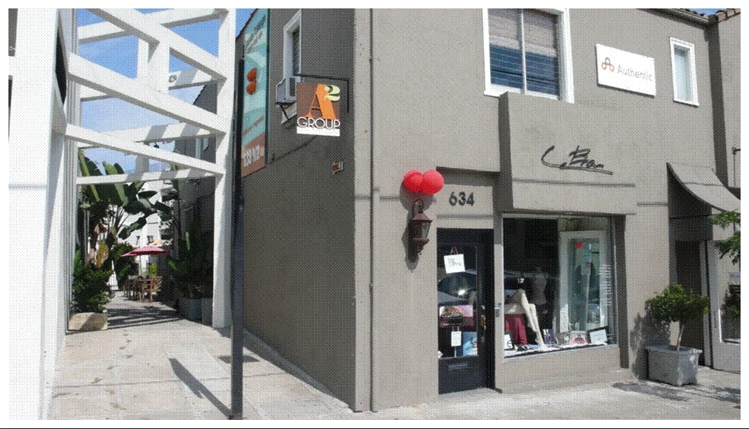 634 N. Robertson Blvd.