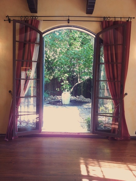 1515 Hayworth Windows 1.jpg