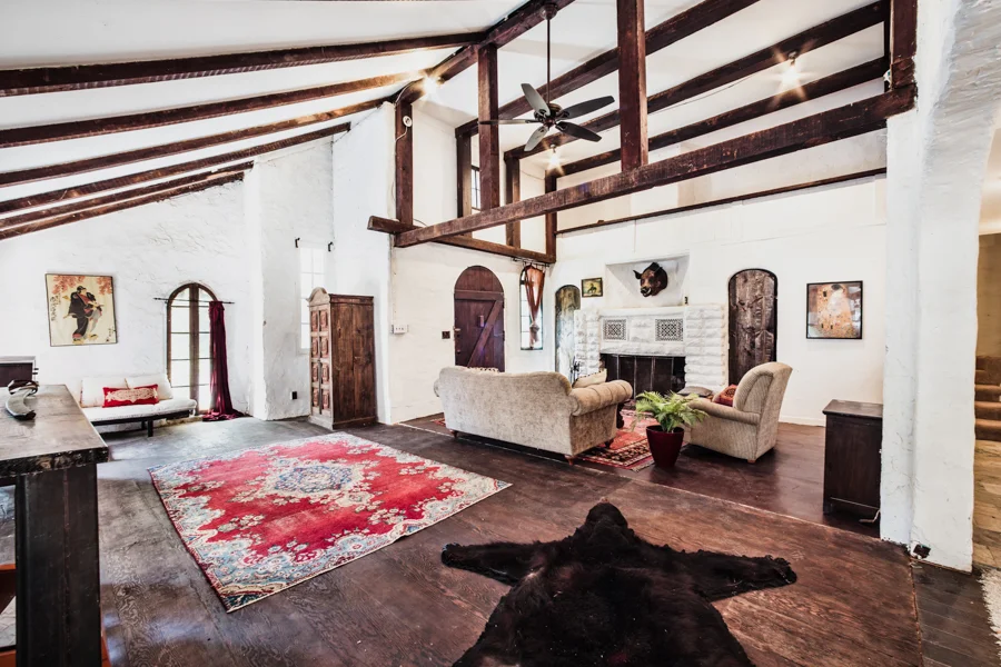 2020 N Laurel Canyon