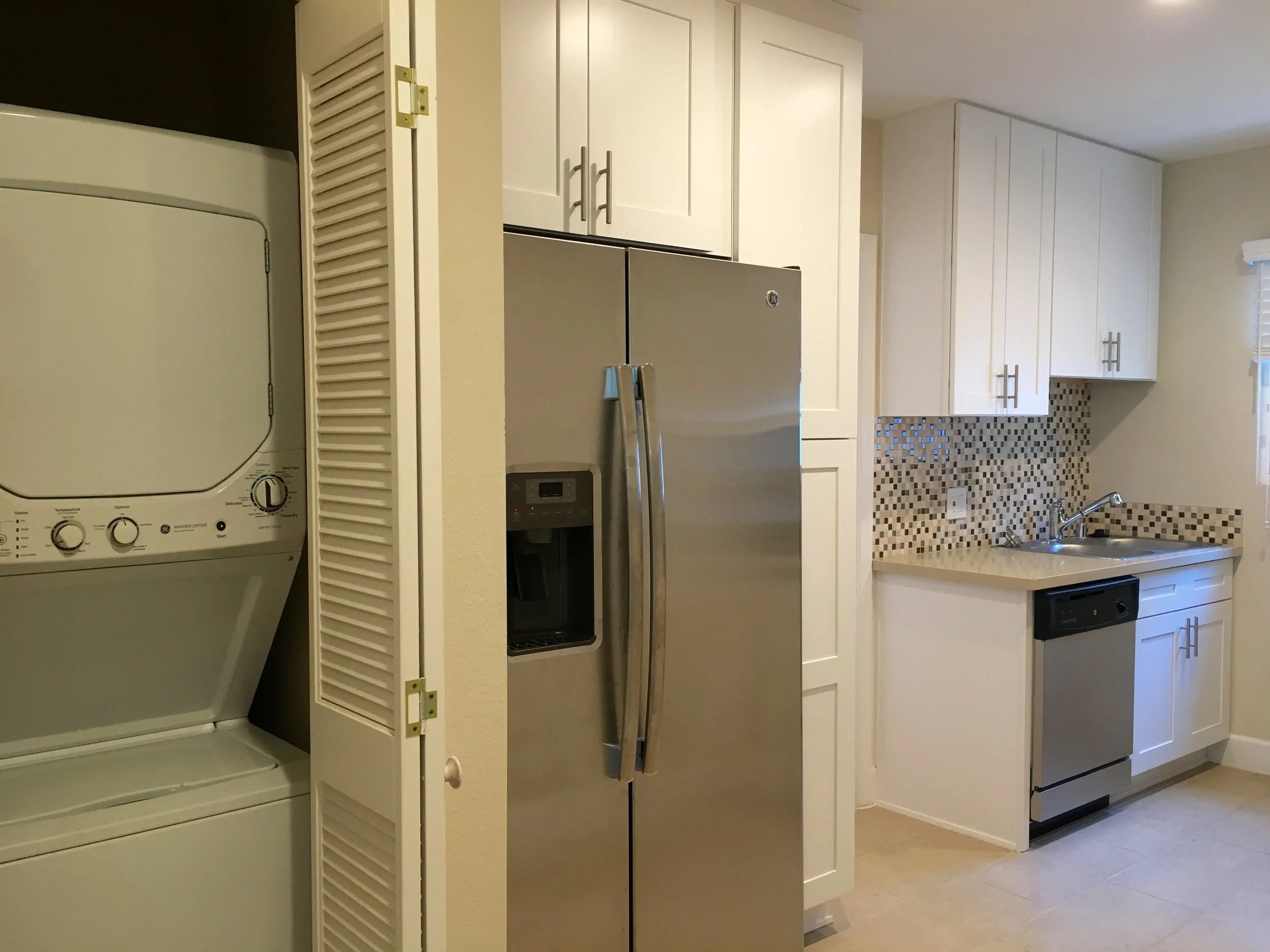 1830 El Cerrito Studio #5S 7.jpg