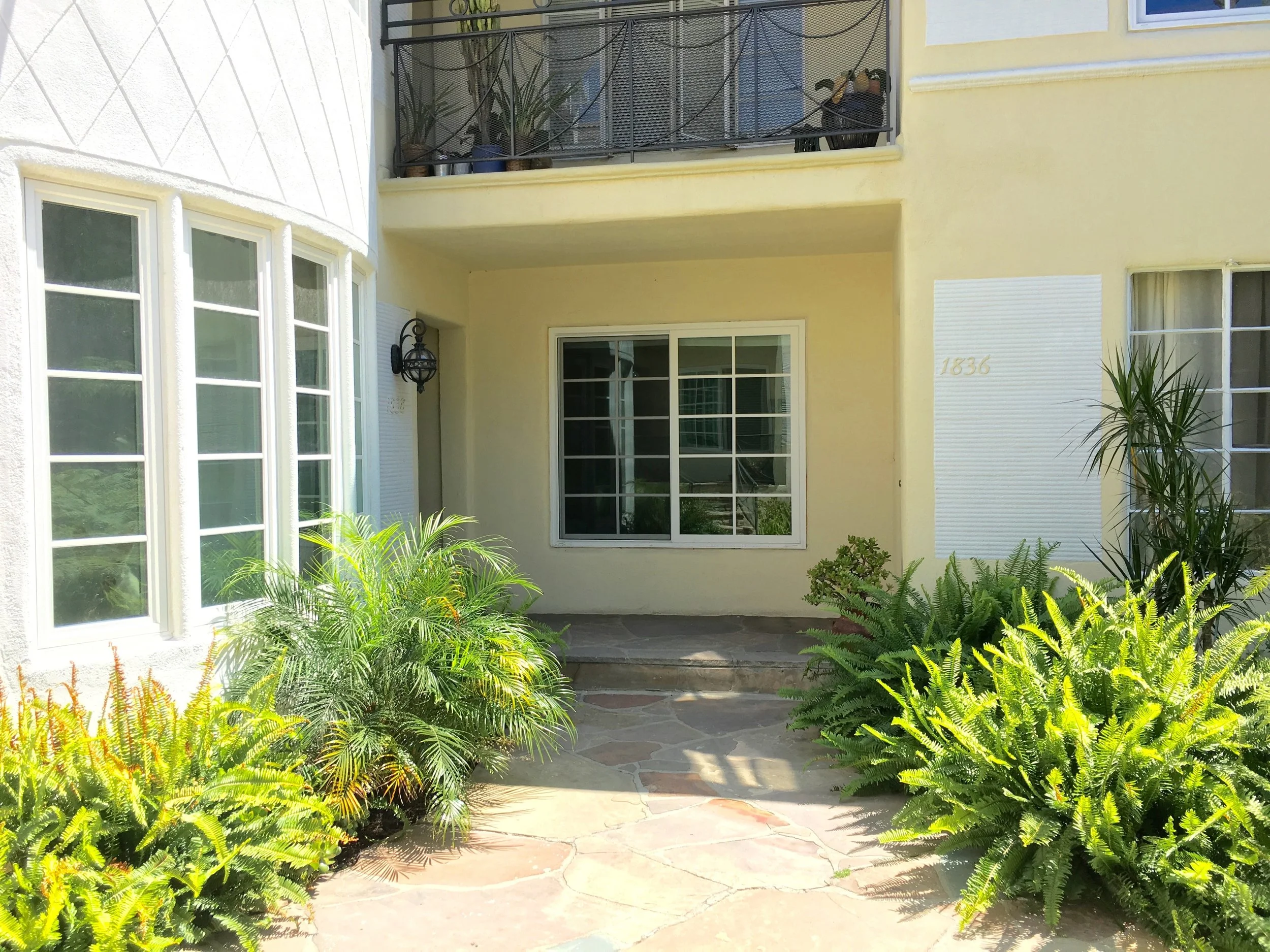 1830 El Cerrito Studio #5S 12.jpg