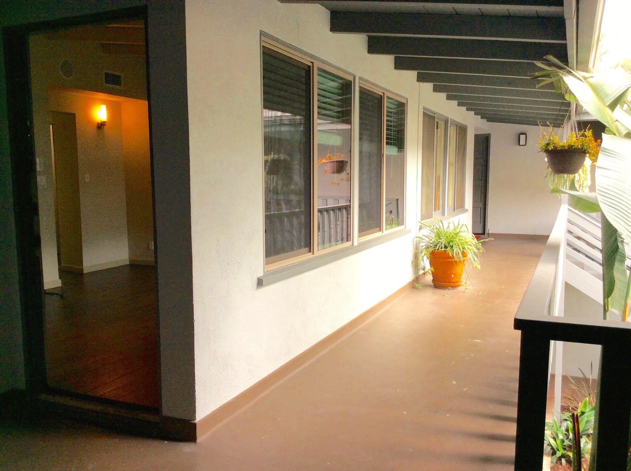 1830 N La Brea #8 17.jpg