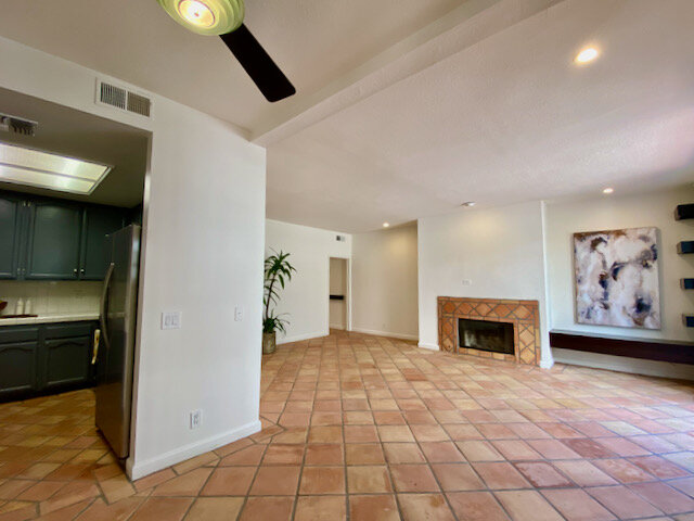 1123 N Flores #2 - 4.jpeg